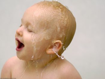 Cute White Baby Bathing HD
