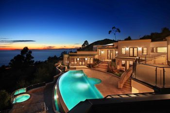 Luxury House With Swiming Pool