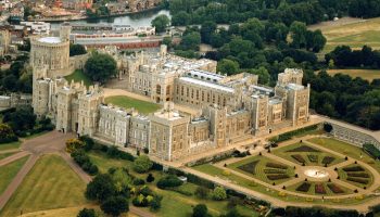 Windsor Castle Royal Residence in UK Point of Interest HD