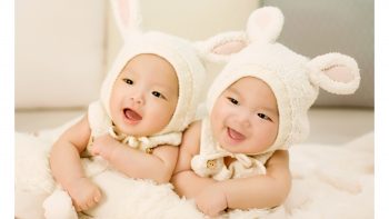 Cute Twin Babies 3D Wallpaper Download